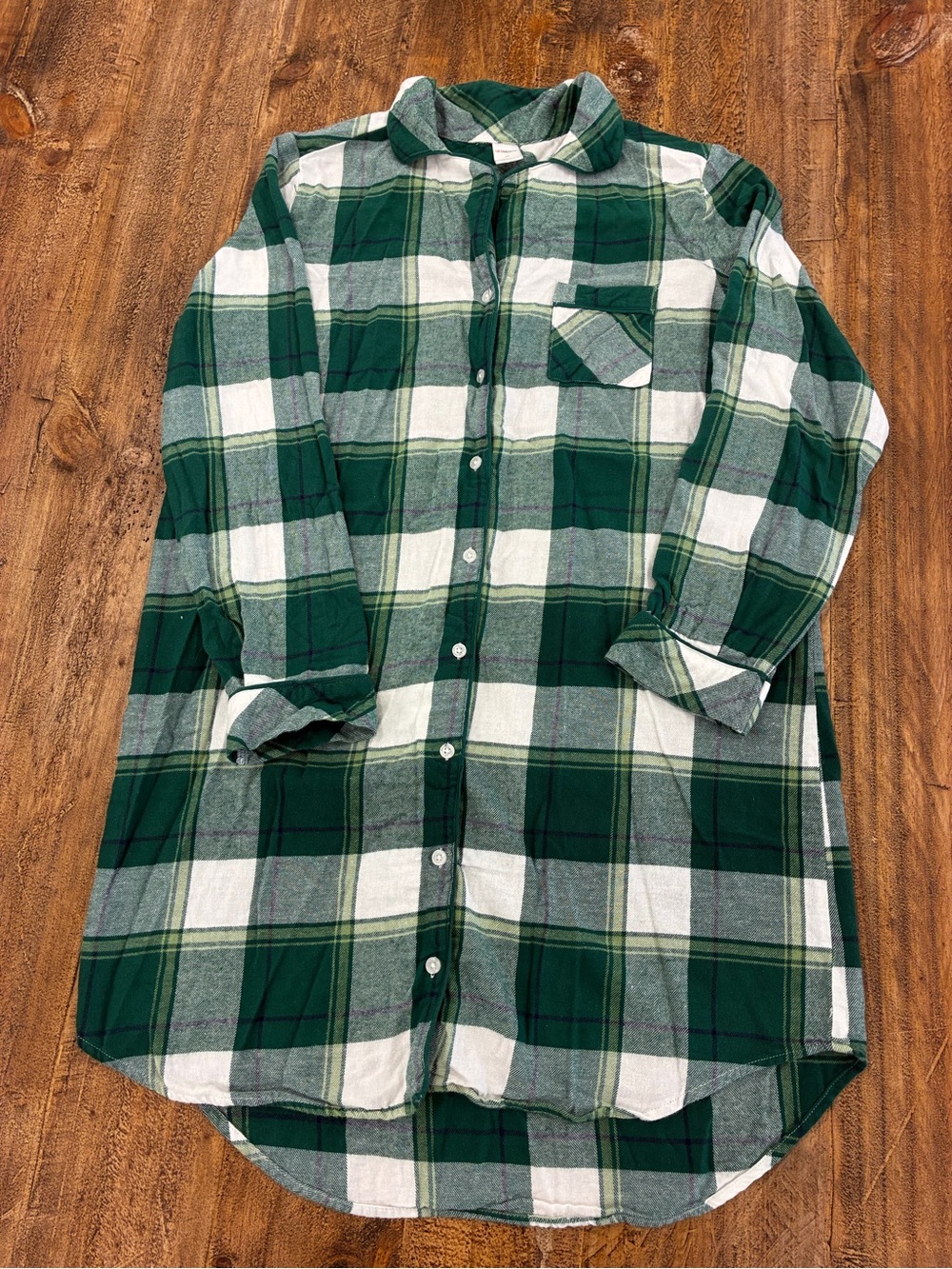 Liz Claiborne Green White Plaid Button-Up Sleep Shirt